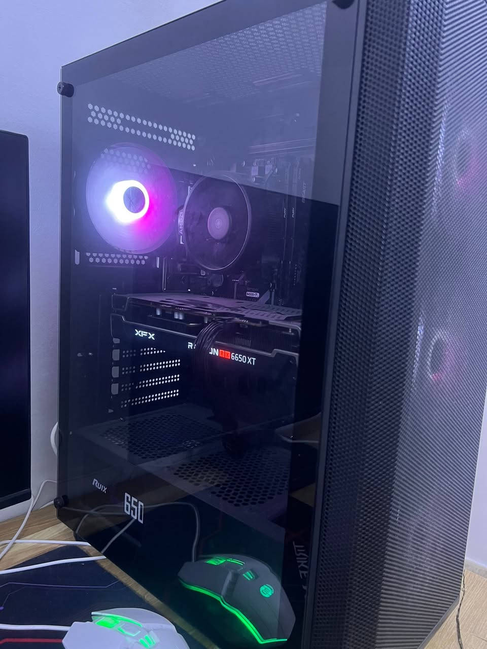 بي سي وشاشه ويو بي اس وكيبورد و ماوس للبيع
السعر مليون و200

R5 5500
MB B450M ONDA DDR4
RX 6650 XT 8gb 3FAN
RAM 16GB 3200 8X2 DDR4
Ssd 1TB WD GEN4 5000HZ
COOLER AMD STOCK
PSU 650w RUIX BRONZE
CASE SAMA 33I1 4FAN ARGB

شاشه
 Gigabyte 25in 200hz fhd 1ms 

يو بي اس
900W اوفلاين

كيبورد bloody
ماوس hp

للتواصل الرقم بي بس واتساب ***********

