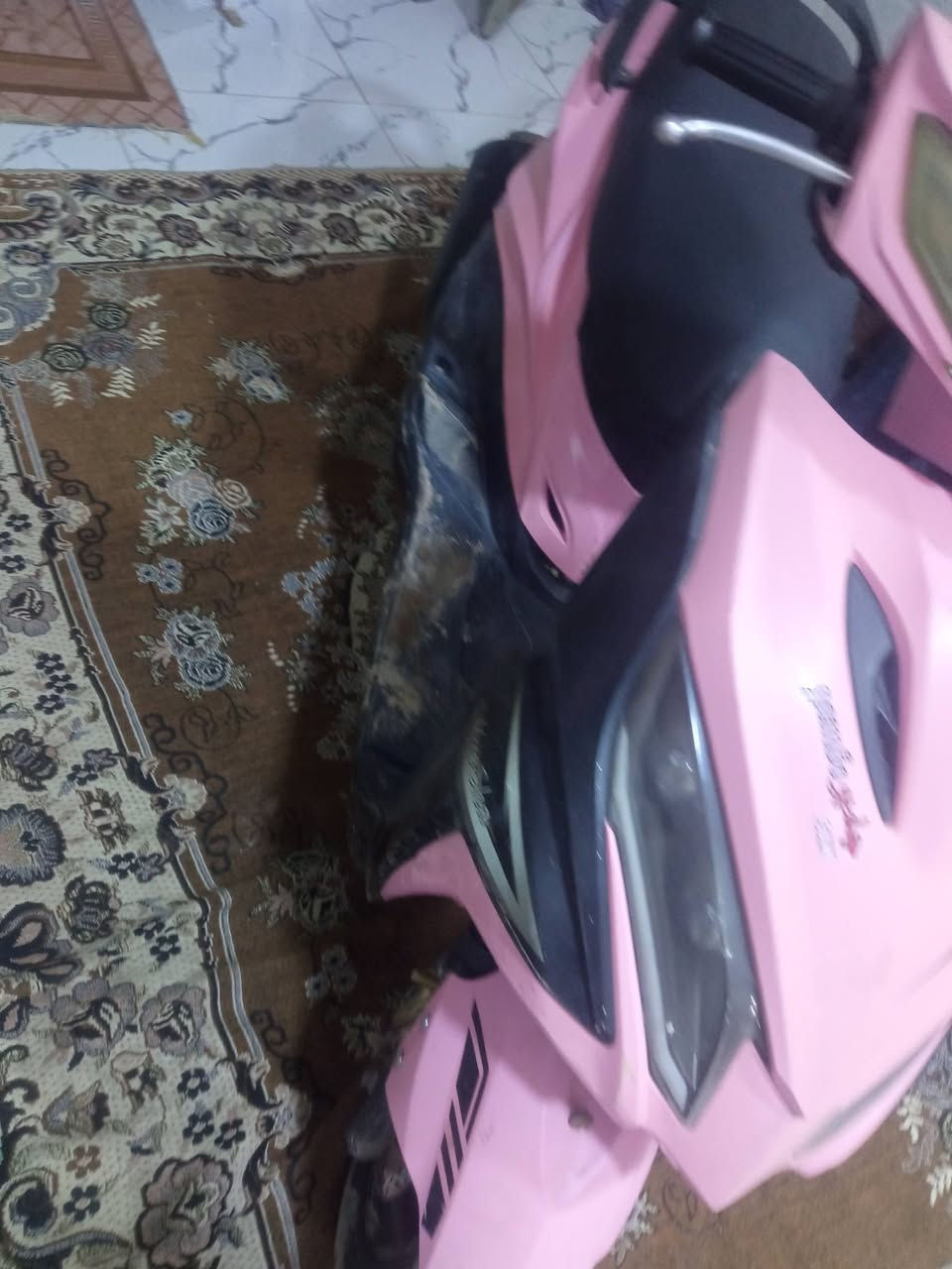 السلام عليكم دراجه سكنز للبيع نظيفه ما مفتوحه جاهزه من كل شيء لا تنقص لا توخر شرط الفحص السعر 300 وبيها مجال العنوان حله شارع 80 قرب الساده ابو خطه ***********
