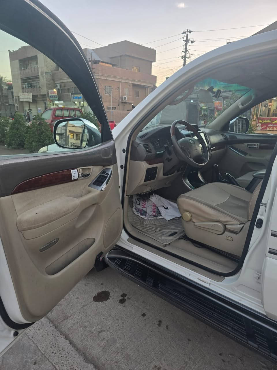 برادو ٢٠٠٩ ستة اسلندر السيارة مكفولة من البارد و الضربة و الصبغ المكينة و الكير مكفولات بعدهن على وضع الشركة و تخم تاير جديد و رقمها بغداد بسمي تحويل ثاني يوم للاستفسار ***********
