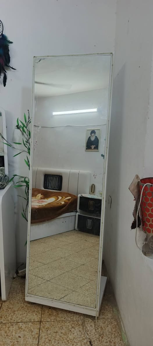 سلام عليكم غرفه تركيه نضيفه كولش 7قطع بغداد المشتل قرب أسواق فدوه سعر 400وبيه مجال شراي خاص أو تصل ***********بي وتساب
