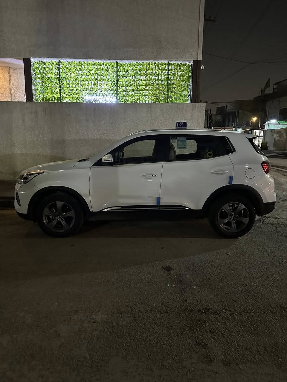 السلام عليكم ... تيكو 4 برو للبيع
موديل 2022  مواصفات السيارة

المواصفات 🛑

 🔷  بصمة تشغيل. 
 🔷  بصمة دخول باب السائق. 
🔷  تشغيل عن بعد.
🔷 تبريد قطعتين 
🔷تحكم استيرن جهتين . مثبت سرعة 
🔷 مانع تزحلق. مانع انحدار 🚘
🔷 هاند بريك دكمة 
🔷 حساسات خلفية وكاميرا 
🔷 ماشية 61 الف 
🔷 تغليف كشنات اصلي احمر واسود جلد سعرها ٣٠٠ الف 
🔷 بصمه عدد 2
السعر (120 ورقة ) 
للاستفسار الاتصال على رقم التلفون (واتساب) ***********
