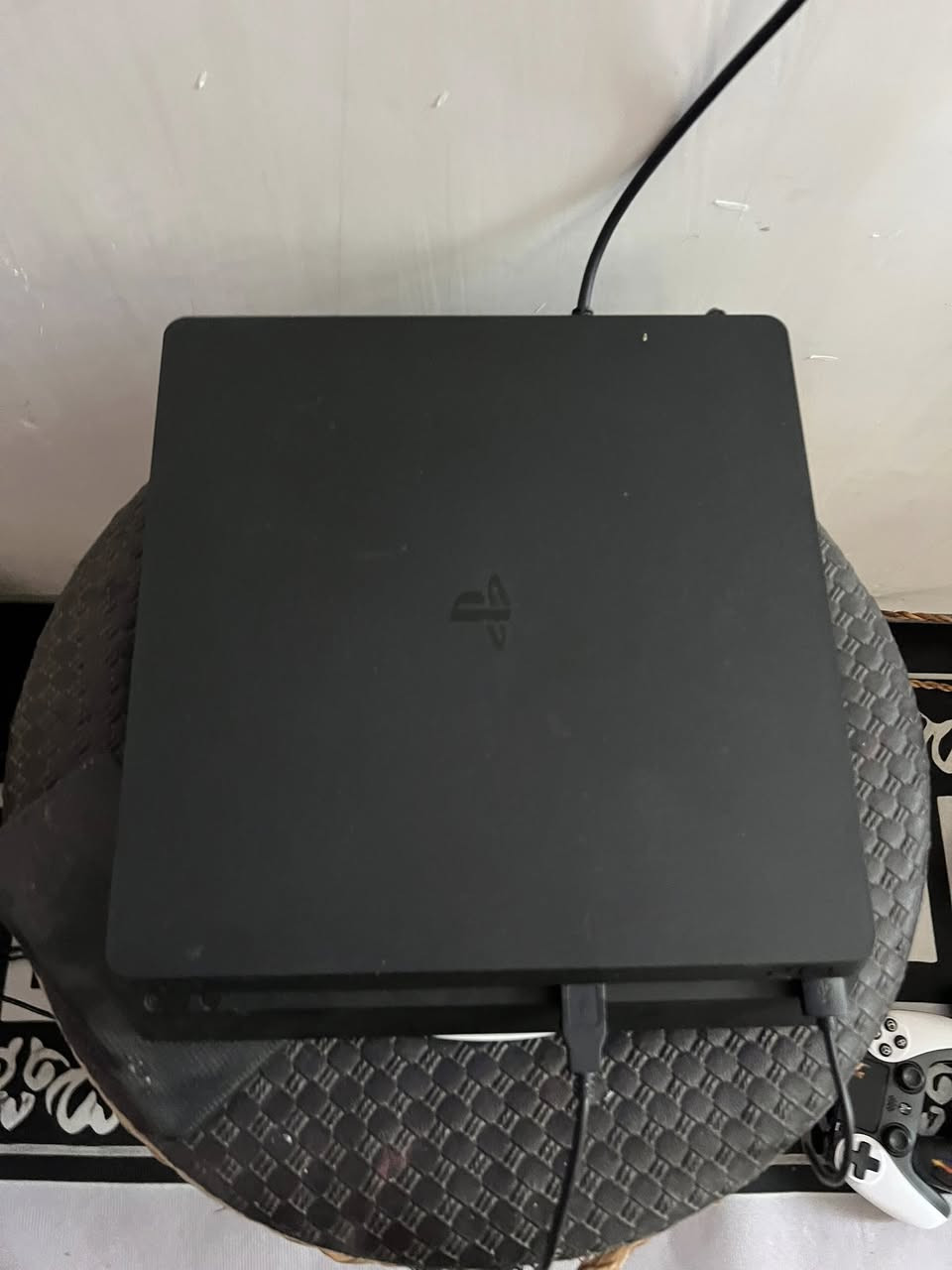 السلام عليكم بلي فور سلم 1تير مهكر مكفول لامفتوح ولا منضف ولاطاخينه نضام 12.52 ويا 4 جوستكات ويا يوبي اس وبي 14 لعبه كلهن قويات مكاني بغدا خطيب الزراعي للتواصل ***********
