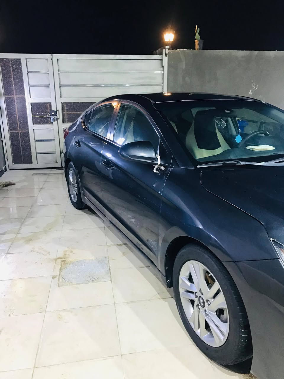 يالله السلام عليكم النترا ٢٠٢٠ وارد امريكي حادثه دعاميه ومقدمة البنيد فقط من دون اي تبديل لون فيلي مواصفاته
اشاير بلمري 
تحكم جهتين 
تبريد قطعتين 
تبريد تدفئه كشنات 
مثبت سرعه 
مانع انزلاق 
حساسات امامي خلفي 
نضام سبورت 
سياره بيه مواصفات كلش حلوه 
ومامتعوبه مال جناي 
رقم بصره معوقين سياره جاهزه عل اخر حبايه مكانه مركز الناصريه  السعر اتصل عل الرقم اني مكلف بلنشر ***********
***********
