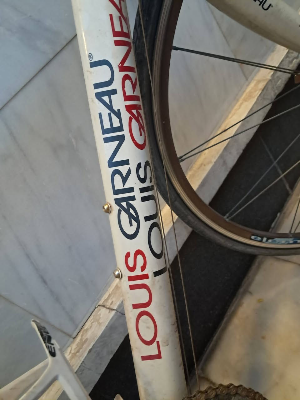 السلام عليكم بايسكل ماركه لويس  البايسكل نضيف جدا  الكيوره والمكاين كله ماركه شيمانو البايسكل يستخدم طرق خارجيه سريع جدا وزنه الكشن طبي البريكات كلهن يشتغلن جدا خفيف  السعر 280 وبي مجال مكاني بغداد


**إذا كنت صاحب هذا الإعلان وتريد حذفه لأي سبب، رجاءا أرسل رسالة إلى الدعم الفني**