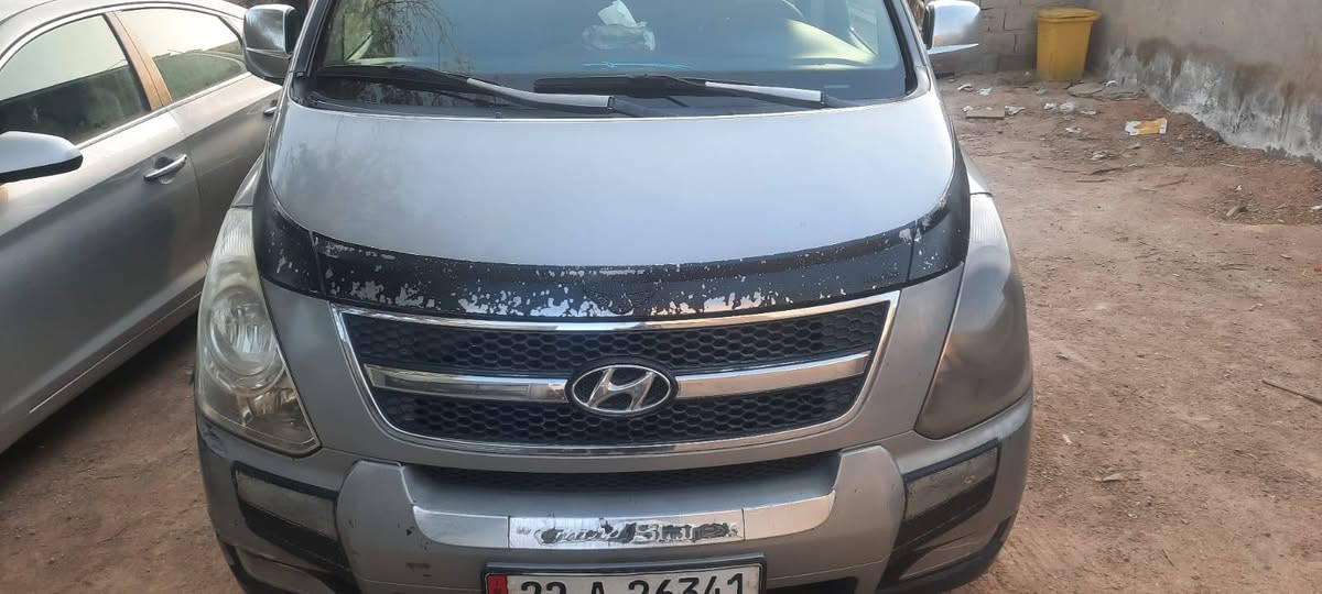 استاركس مديل 11لبيع سياره جاهزه من كلشي مكينه خير من الله حداديه جديدا تخم تاير جديد تبريد شغال وثلج سياره بسمي العوان الانجف الاشرف بيهاصبخ جاملغ امامي وجنطه كيرعادي فان *********** مكلف بل نشر السعر 145
