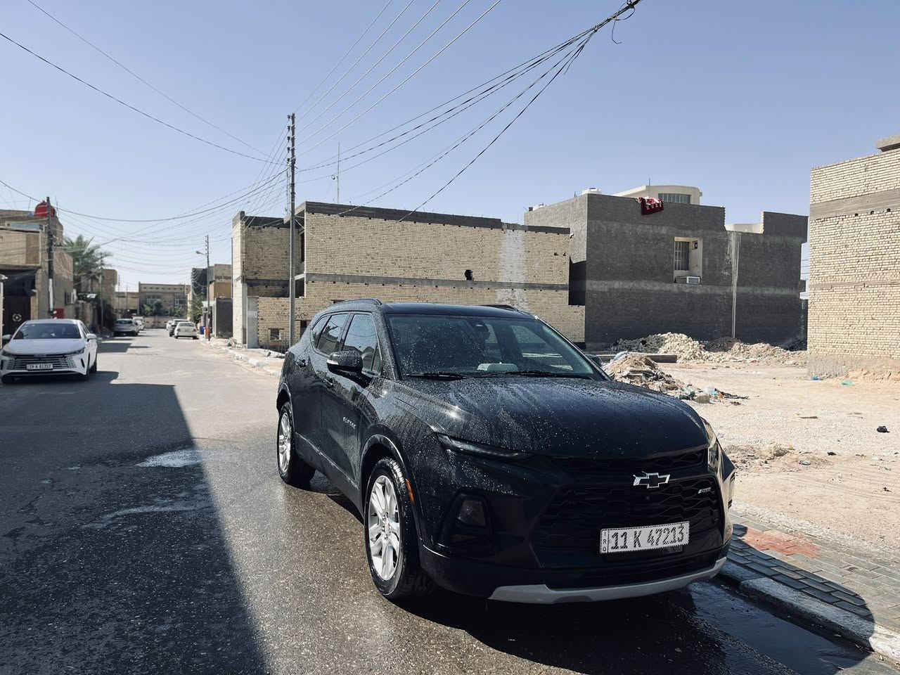 السلام عليكم  شوفر ليت بلايزر فول من عده الفتحه السياره مال بنيه السياره نضيفه بمعنى الكلمه المكان كربلاء السعر(220) وبيها مجال الرقم ***********
+***********
