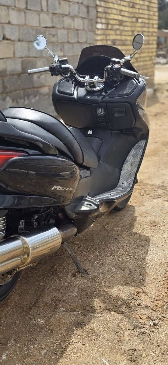 السلام عليكم فورزة 8/0عمية بلاد الدراجة مكفولة من كلشي برغي ما مفتوح بيهة النضافة شوفت عينك مصارلهة اهواي من طالعة من علاوي الباشة نزلة من الرنبة جديدة تيراتهة  مال اليبان الدرجة بطناش +معدل خير من الله الدراجة من كلشي نضيفة مكاني بابل ناحيت الطليعة وهذة رقمي  ***********
