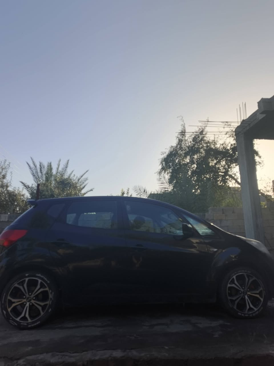 السلام عليكم ورحمة الله      

سيارة كية موديل 2010 رقم شمال الضرر دعامية و صبق بنيد 
العنوان الرمادي خالدية الرقم المالك *********** السعر 80 خابر و دلل
