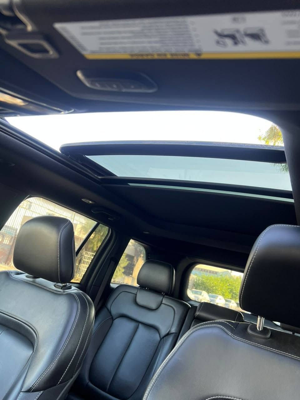 للبيع وماكو هيج سعر 310$ 
Jeep Grand Cherokehee 4xe Plug-in Hybrid 2024

جيب كراند شيروكي  هايبرد  

5 راكب ، هايبرد بانزين وشحن 

ماشية 40 الف ميل. بحالة الزيرو

رقم اربیل باسمي سنوية وهزه جديد. 

المواصفات :- 

5انضمة قياده 

تدفئة تبريد كشتات 

نضام سماعات هواي موصفات بيها  

فور ويل 4-4

٥ كامرا وحساسات خلفيه بريك).

كشنات جلد امامية تدفئة وتبريد وميموري.

تدفئة بالستيرن.

تبريد وتدفئة ٣ مناطق التحكم بيها منفصل ( السايق والراكب والخلف كل واحد وحد).

بردات خلفية.

تشغيل عن بعد .

شاحن واير ليس.

تحكم ستيرن كهرباء.

شاشة كبيرة.

5 مودات للقيادة مع off-road mode.

حساسات امامية وحساسات خلفية .

رادار امامي وخلفي وجانبي مع تنبيه نقاط عمية وبريك تلقائي 
 
الضرر
بابـ صایق

 مكان السيارة  اربیل

*********** واتساپ أربيل, العراق
