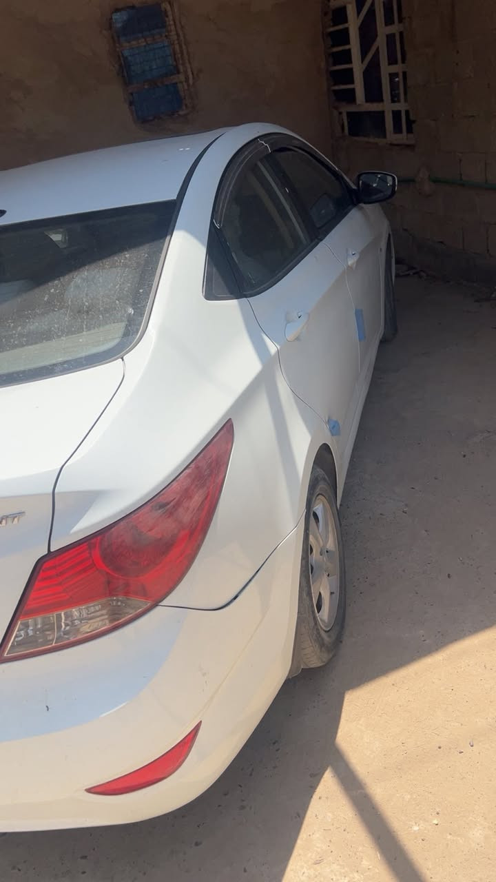 أكسنت ٢٠١٢
فول مواصفات خليجيه
رقم بغداد انكليزي
***********
٩٠ وبيهه مجال 
عنواني الدوره
