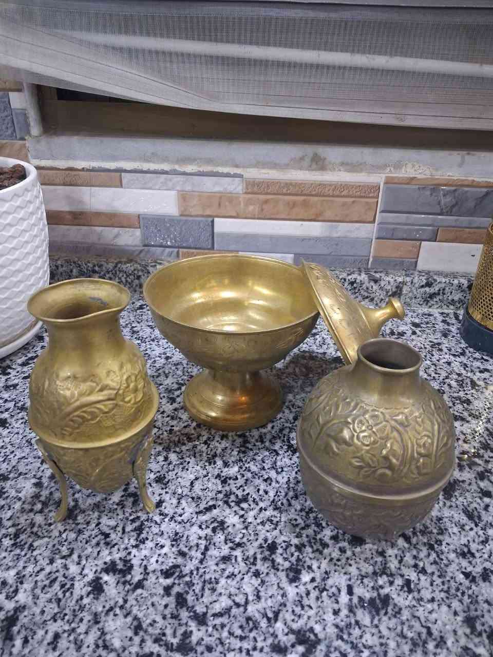 مجموعه نحاس اخر قطع مميزه جميله


**إذا كنت صاحب هذا الإعلان وتريد حذفه لأي سبب، رجاءا أرسل رسالة إلى الدعم الفني**