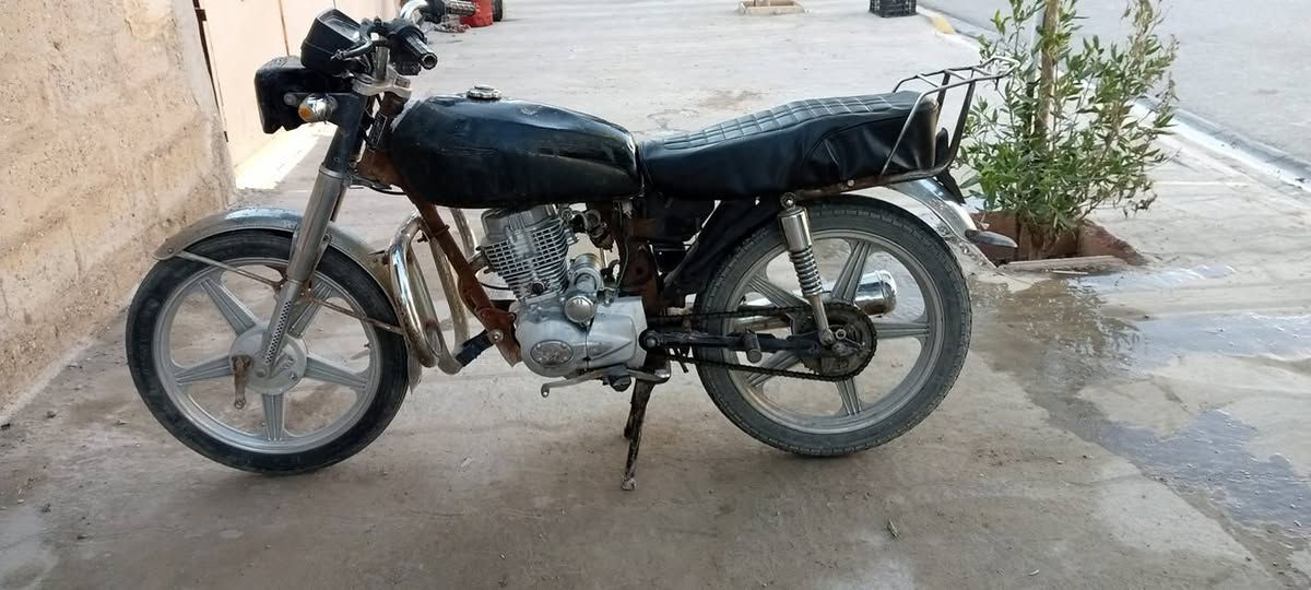 ماطور 5گير يبع سعره 150وبي مجال موديل 2012


**إذا كنت صاحب هذا الإعلان وتريد حذفه لأي سبب، رجاءا أرسل رسالة إلى الدعم الفني**