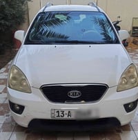 كيا كارينز 2011 خليجي 07808408105
