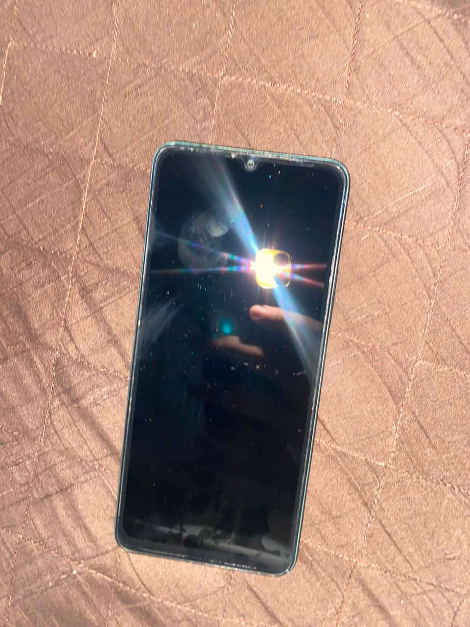 موبايل Xiaomi Redmi  A3 ممبدل لا شاشه ولا بطاريه نضيف مكاني بغداد حي القاهره السعر ١٢٠ وبي مجال مكاني حي   القاهره بغداد الرقم ***********
