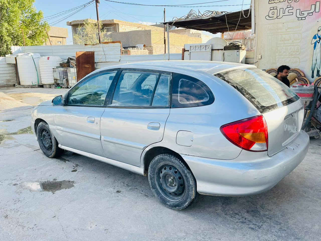 السلام عليكم
مررخصه لادمن 
كيه ريو كوري اصولي ما اندل راعيها ما اندل راعيها 
محرك 1600 الاقتصادي تبريد تخم تاير كير محرك 
السياره وارد خليجي بدون ضربه ماشيه 80الف 
مصبوغه عام اثر جراد 
السعر 29وبيها مجال  
مكاني بابل 
وتساب فقط 
***********
