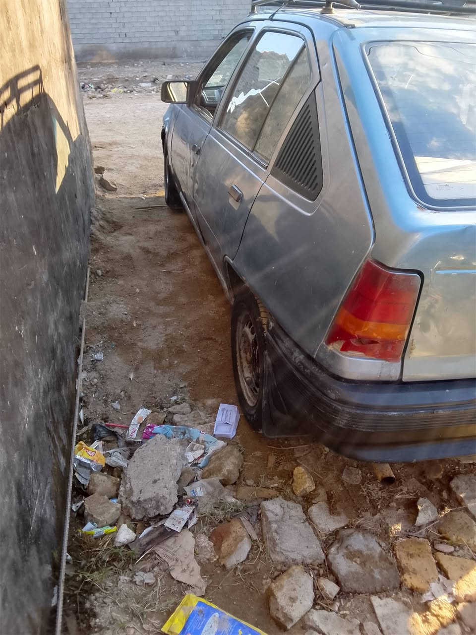 السلام عليكم اخوان سياره للبيع اوبل كاديت موديل1991 رقم ديالى سياره مكفوله مكينه كير مال حاويه تخم تأير لا ضربه لا صبغ بلاديه السياره كهربائيات كلها شغاله وجاهزه على داير مليم مكاني ديالى السعر 24 وبيها مجال
***********
