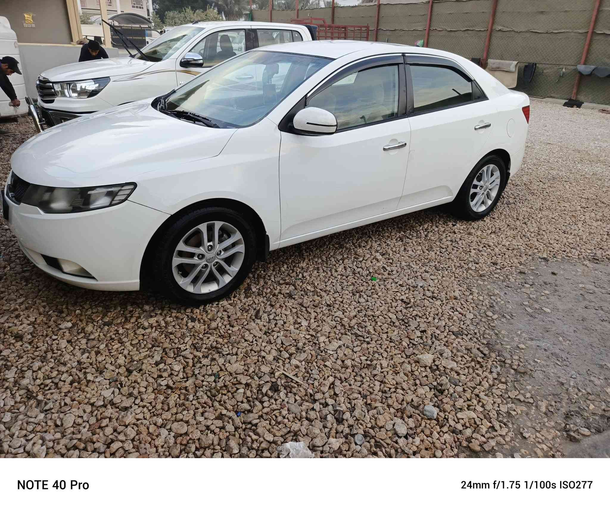 سيراتو البيع موديل 11حساسات اربع خلفي شاشة كامر ست نمر محرك الف وستميه سعرها 105وبيهامجال شاري يتصل ***********
