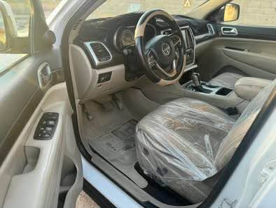 جيب لاريدو موديل 17 اصل رقم بغداد  دولي تحويل اي وقت  وارد امريكي حادثها باب السايق تصليح ولدعاميه  ومقدمه الجاملغ بدون تبديل ولا دواخل صوره الحادث ويه الصور. باقي السياره كفاله مكينه 3600 جديده تبريد قطعتين ثلج حداده جديده  السياره ماشيه 107 الف  جاهزه كلها. وجديده. بلعافيه ع الياخذها سعرها ١٧٨ سوق الشيوخ, ذي قار


**إذا كنت صاحب هذا الإعلان وتريد حذفه لأي سبب، رجاءا أرسل رسالة إلى الدعم الفني**