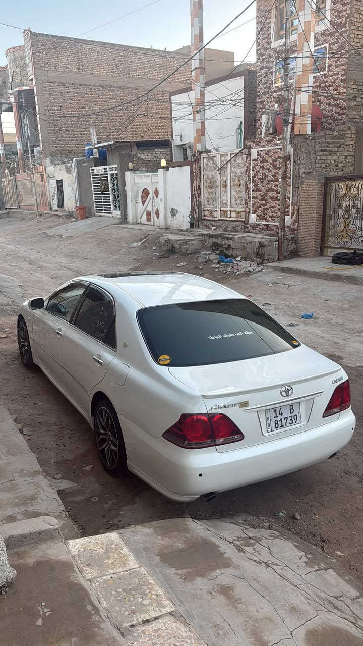 سلام عليكم
للبيع تيوتا كراون شاهينة 2006 بصمة رصاصي شاصي 184✈️

سيارة جديدة كارتون دخول جديد مزايدة ثاني اداورلك رقم بصرة انكليزي شرط المداور بكل المحافظات سنوية لغاية 2030

كفالة عامة ماعدة دحجة جوة جوملغ الخلفي وصبغ عام تغير لون

الموصفات👇🏻

فول كرستال اصل 

فتحة سقف 

حجل كامل رياضي اصل

 لايت 3 قطع دوار

داخل جلد اسود

كشنات تدفئة تبريد 

تبريد قطعتين

حساسات امامي خلفي 

كامرة خلفية

خريطة ملاحة

تخم تاير ويل رياضي بل كارتون 

عتب علامة كراون

أربع كشنات كهرباء

مري كهرباء

والسيارة معايزة ولا برغي جديدة معنة الكلمة

والسيارة بالوقع أجمل من صور

العنوان النجف الأشرف 

السعر: 175 وبيها مجال

***********
