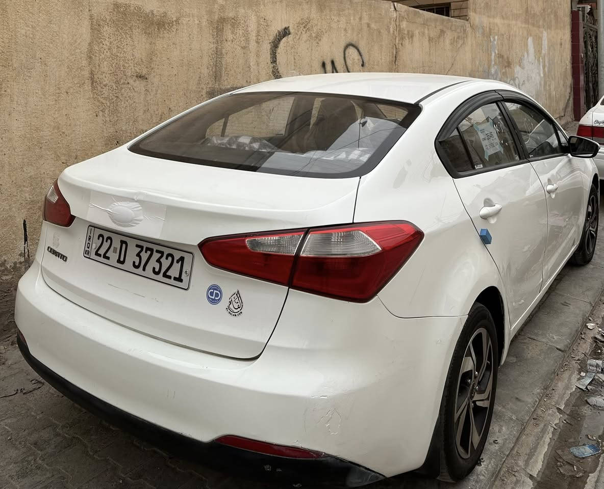 سيراتو 2014
بيه جاملغ بدون دواخل فقط
بانزين +منظومه غاز جديده 
منظومه تبريد جديده 
حداديه جديده
مداور او وكاله موجود
مكان سيارة نجف 
فوول سياره ماعدى الفتحه
110 وبيه مجال
لاستفسار اكثر واتساب  ‭0772 111 1860‬
