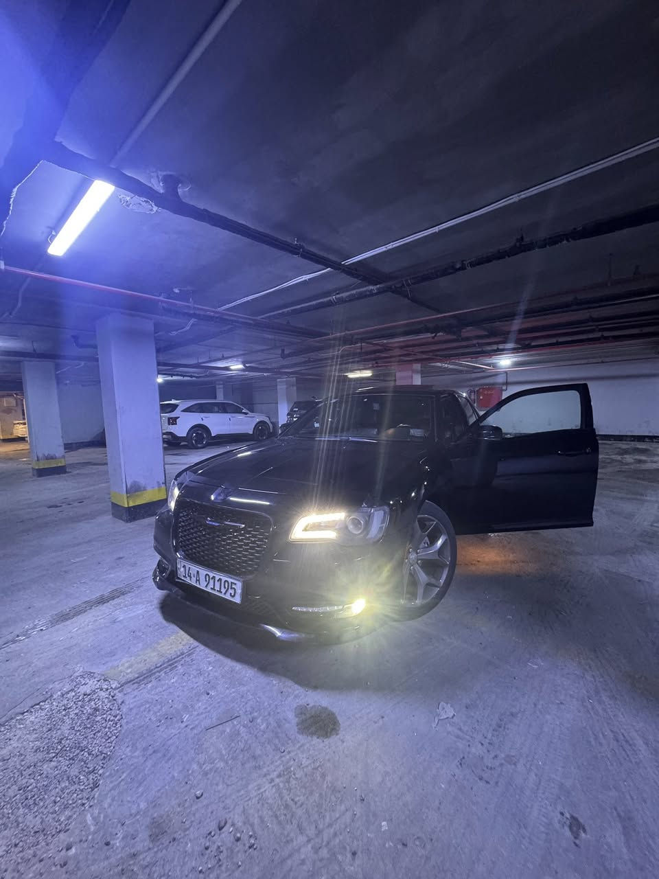 السلام عليكم اوباما اس17 فول
كنديه السياره بدون حادث داخله كفاله 
وهنا صار بيها4 اماكن بارد  
وصار خياس بالبانوراما وسويتها وكل صور والشغل موجود اله صور حجم لخياس والمعجون الي صار موجود صور اله 
سياره اس فول عدا رادار امامي 
بيها دمام 
رادار جانبي اشاره بالمري حساس امامي خلفي 
معروفه مواصفات اس 
السياره مامشتغله خط ماشيه 120 
مال جناي 
مابيها مصرف سياره جاهزه 
السعر 230 
رقم بصره جديد وهزه جديده
اقرأ تفاصيل وخابرني  او واتساب سونار هم موجود 
مكان سياره بصره 
***********
