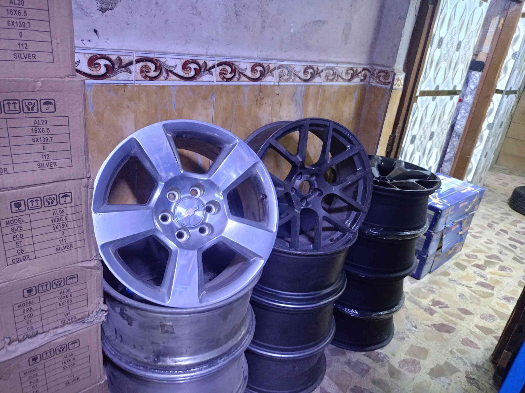 السلام عليكم يتوفر ويل كب ويل حديد مراوس وبيع العنوان بغداد حي العامل شارع 7نيسان قرب حسينيه الائمه المحل خدمات جنه 2 غير مجواجد على فيس الرقم الهاتف  ***********
