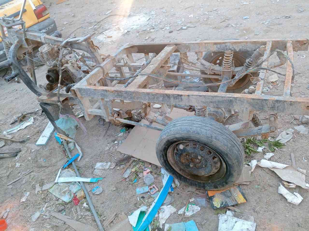 سلام عليكم للبيع أوراق كامله العنوان بغداد الدوره رقمي ***********
