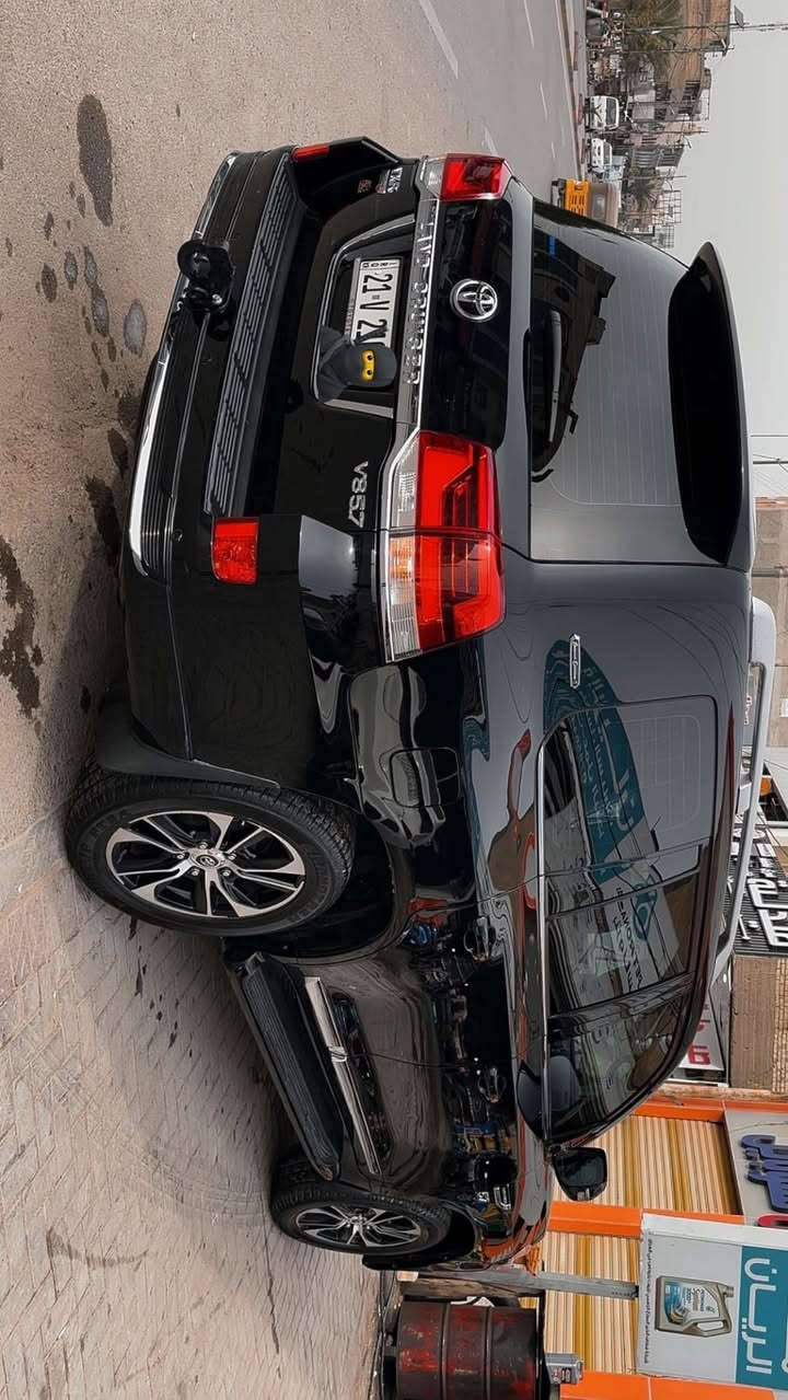 لاندكروزر VX.R2021
السيارة مكفوله كفاله عامه من الصبغ فقط بارد مقدار اقل شبر باب الجنطة 
السياره رقم سليمانيه مميز 
ممشى السيارة 145 الف كيلو 
محرك وكير كفالة من الفتح 
السياره جديدة بمعنى الكلمة 
مواصافات ال VXR معروفه فل حتى جكات 
تصعد وتنزل السيارة 
الاستفسار الاتصال ع الرقم 
***********
