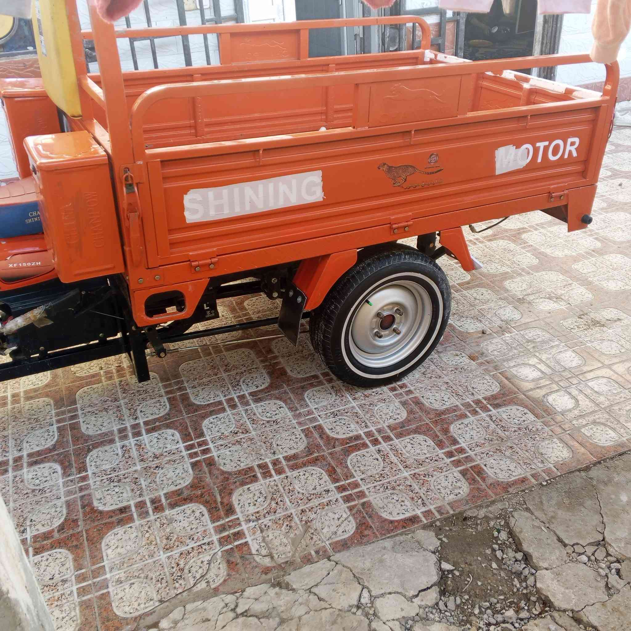 السلام عليكم ستوته لبيع موديل 2023 ارقام بسمي كربلاء المكان كربلاء الابراهيميه  والسعر خاص غير متواجد على الفيس رقم الهاتف ***********
