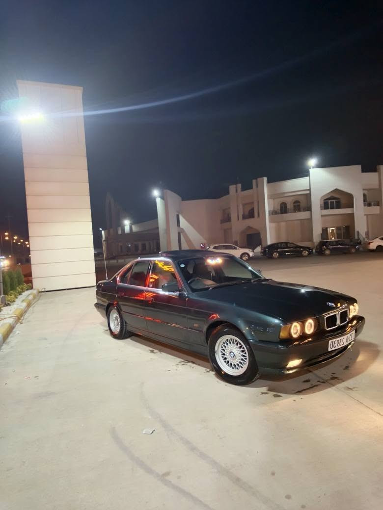 مۆدێل 1991 مەکینە بومە گێڕ عادی پێش پان سلایت جوار جام کارەبا تەبرید ساردو گەرم کوشین ئێم سپۆڕت تایەو ویل نوێ هەزەو سەنەوی نوێیە تا 2030 بەناوی خۆمە یک دینار مەسروفی نیە گێڕو مەکینە بەشەرت کارەبایی بەشەرت تازە سبوغ عامم کردیە بە کورە  پێشو پشتی کەپسە بەشەرت شانو سەقفی بێ مەعجون چەکوچی نیە نرخی 54 گەڵا مەعامەلەکی کەم سەیارەکە لە هەولێرە زانیاری زیاتر *********** أربيل, العراق
