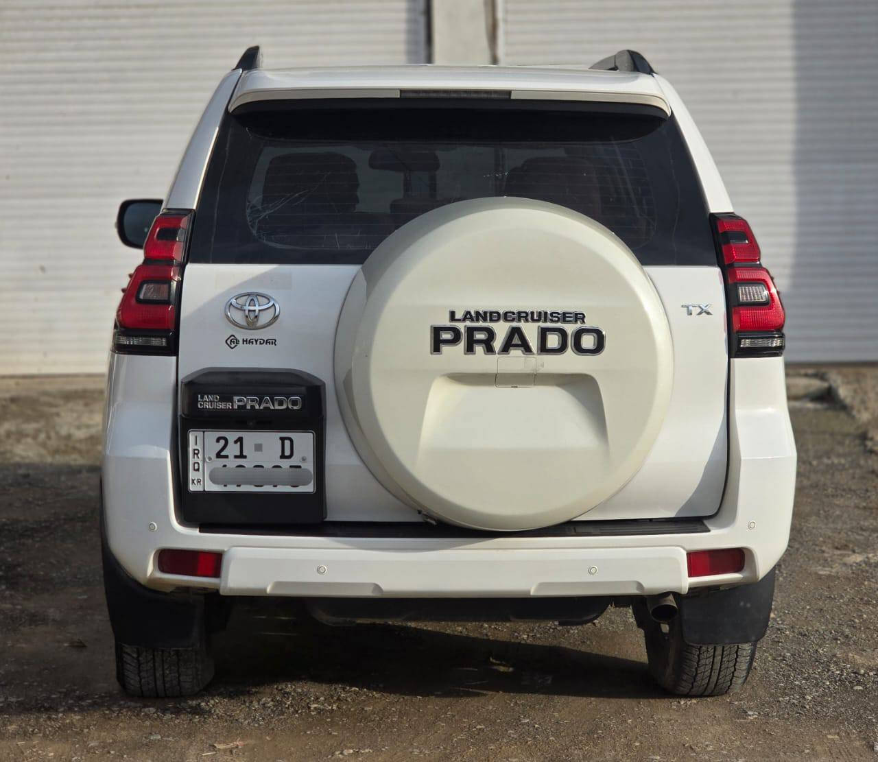 TOYOTA PRADO 2018 TX DIESEL
پرادۆ 2018 TX گاز 
سەیارەکە مەکینە گازی تۆربۆیە ئینجێکتەرە 
واتە (D-4D)
 113هەزار ڕۆشتووە
بێ بۆیاخ و بێ ساردە سەیارەکە جوان و پاک ماوەتەوە 
گێڕو مەکینە و ئەکسڵ و هەموو شتێکی بەشەرتە و زۆر بە هەڵمەتە
ڕەقەم و سەنەوی تازەیە تا 2029 و بەناوی خۆمەوەیە
چوار تایەو ویلی تازەی لە ژێرە
دەبڵ تانکی 150 لیتر
 بەشی نزیکەی 1200کم دەکات
نزیکی 9.8 لیتر دەخوات بۆ 100KM
سپێر لەکۆڵە گێڕ عادی و جام کارەبایی و ئاوێنە کارەبایی 
ژێری سەیارەکە (جەمبەستەر، سپرینگ، بوشەکان) ئەستوورتر و قورسترن
ڕادێتەر ئەستوورە ( دوو ڕیز)  
بۆ ئەوانەی مەعلوماتیان نییە ئەم سەیارە 
Turbocharger with Intercooler 
بۆئەوەی هێزێکی زۆر باتە مەکینەکە و ئینتەرکولەکە هەوای تۆڕبۆکە ساردبکاتەوە پێش ئەوەی بچێتە ناو مەکینەکە
وە مەکینەکە بە قایش کارناکات بە زنجیری ئاسن کە کەم مەسرەفترە و گۆڕین و بچڕانی نییە بۆ ئەوانەی دەزانن
استراد خاصی UN ە هەمووی لەشەرەیکە کراوە
نرخ:318 و معامەلە 
ژمارە تەلەفونی خاوەنی: 
***********
***********
سلێمانی السليمانية, العراق
