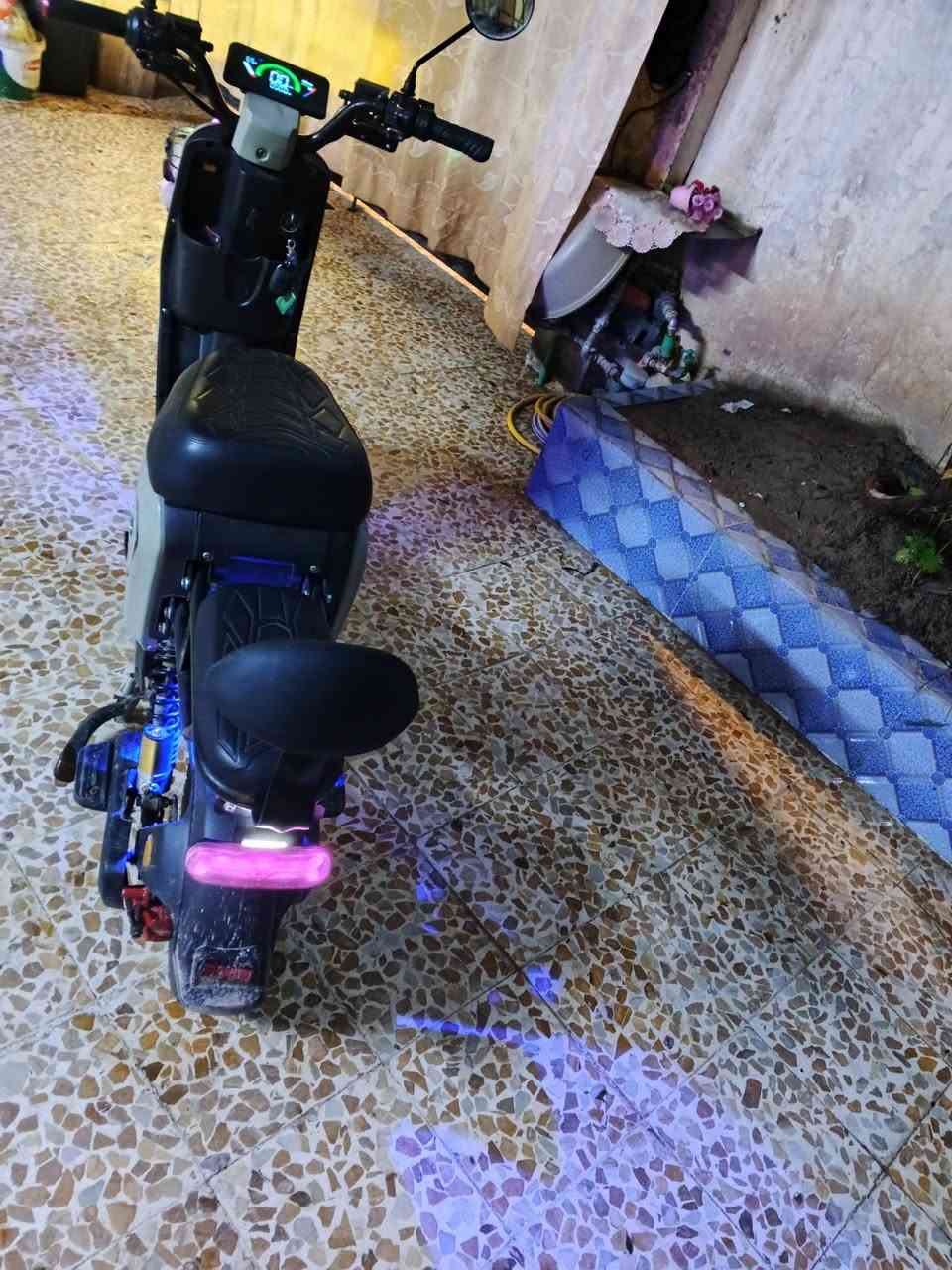 موطور شحن اللبيع ,,R9/أربع نمرات كلو شغل شرط كلو شرط على فحص ملف 2000/سرعه 110فول سرعه مواصفات معروف بي بك للخلف السعر 350/بيها مجال رقم موبايل موصل ايسر اتصل ودالل على رقم موبايل
***********بي وتساب 
***********بب وتساب
