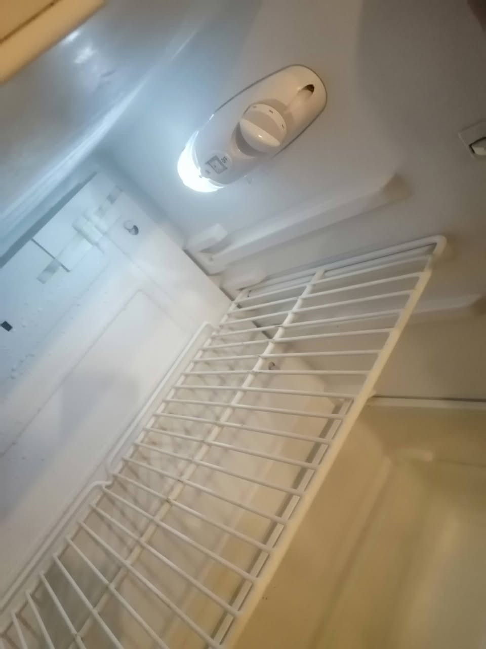 ثلاجة للبيع عاموديا حجمها كبير كشرها نظيف تجميدها فول سعر ٣٢٥ بيها مجال


**إذا كنت صاحب هذا الإعلان وتريد حذفه لأي سبب، رجاءا أرسل رسالة إلى الدعم الفني**