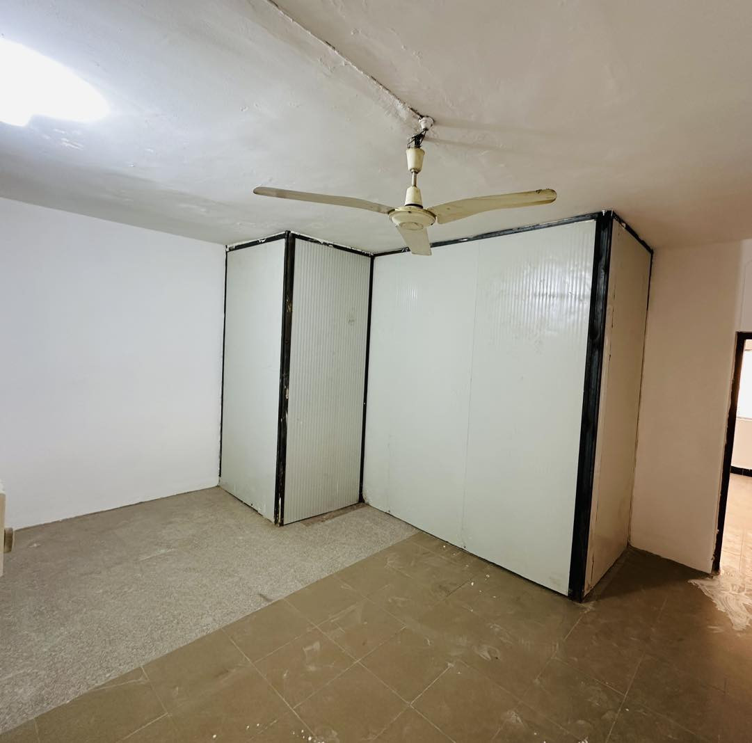 #للإيجار __مشتمل طابق ثاني 
الموقع //حي الأمام علي (ع) قرب صيدلية الأقصى 
يحتوي ع 
2 غرف نوم 🛌 ➕هول ➕مطبخ➕مجمع صحي 

🏫📚نستقبل جميع عروض البيع و ترويجها بإعلانات ممولة 
      للمزيد من التفاصيل الاتصال او المراسلة خاص 

حجي حسن السعيدي  ***********          
علي السعيدي ***********_ ***********
حسين السعيدي ***********_ ***********

 📍موقع المكتب  📌 الحله - حي الامام علي(ع)_ قرب المول الجديد _مول حي الأمام علي (ع)
