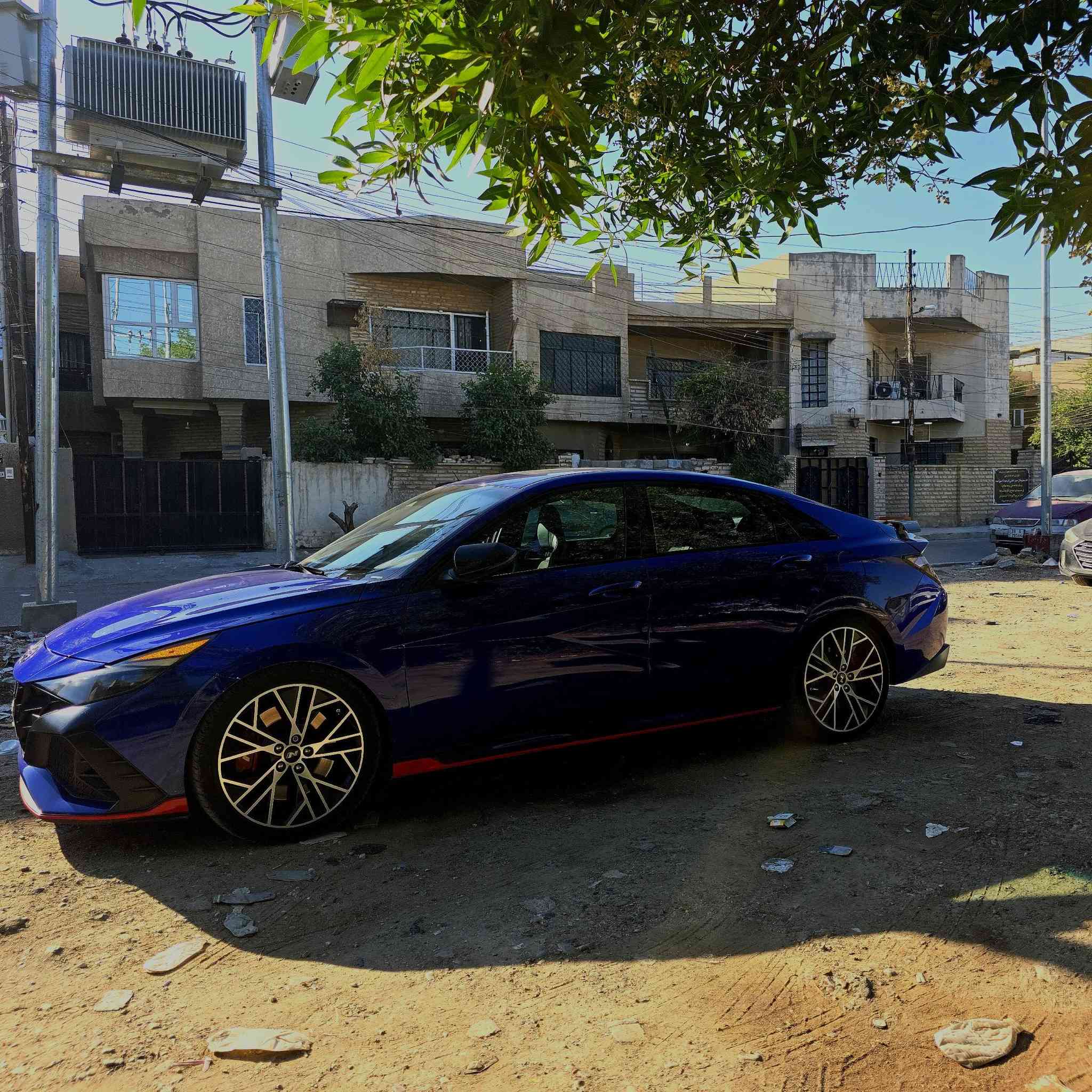 السلام عليكم..... النترا N 2.0تيربو اصل طياره2022
السرعه300
ماشيه74الف كيلو قابل للزياده
المواصفات:
كشنات ريكارو اصل 
تدفئه كشنات الوان داخليه 24لون
شاشه تدعم ابل كار بلي واندرويد اوتو
نضام تحكماتN
دكمهNGS☠️
دكمهN
وضعيات Nو custim
رادار الكتروني امامي وخلفي وحساسات كامله وتثبيت مسار ومحافضه عل مسار ومثبت سرعه  بريك الكتروني وتحذير ابواب ونضام سماعات Boss عدادات الكترونيه
وفتحه سقف السياره فول مواصفات 1/1 اعلى مواصفات بل N
حادثهه مثل ما موضح بل صور  جاملغ عكس سايق وبنيد تبديل نفس لون شركه السياره كامله مناقصهه اي شي سويتلهه ادامه كامله قبل يومين ماعليهه اي ملاحضات كلشي كامل رقم بغداد الجديد ب اسمي وهزه جديده 
السعررر:175 ورقه  بيهه مجال بسيط حك الجيه ورجائاً اذا مو شراي لتتصل
***********
هاي ارقامي  شكرا
