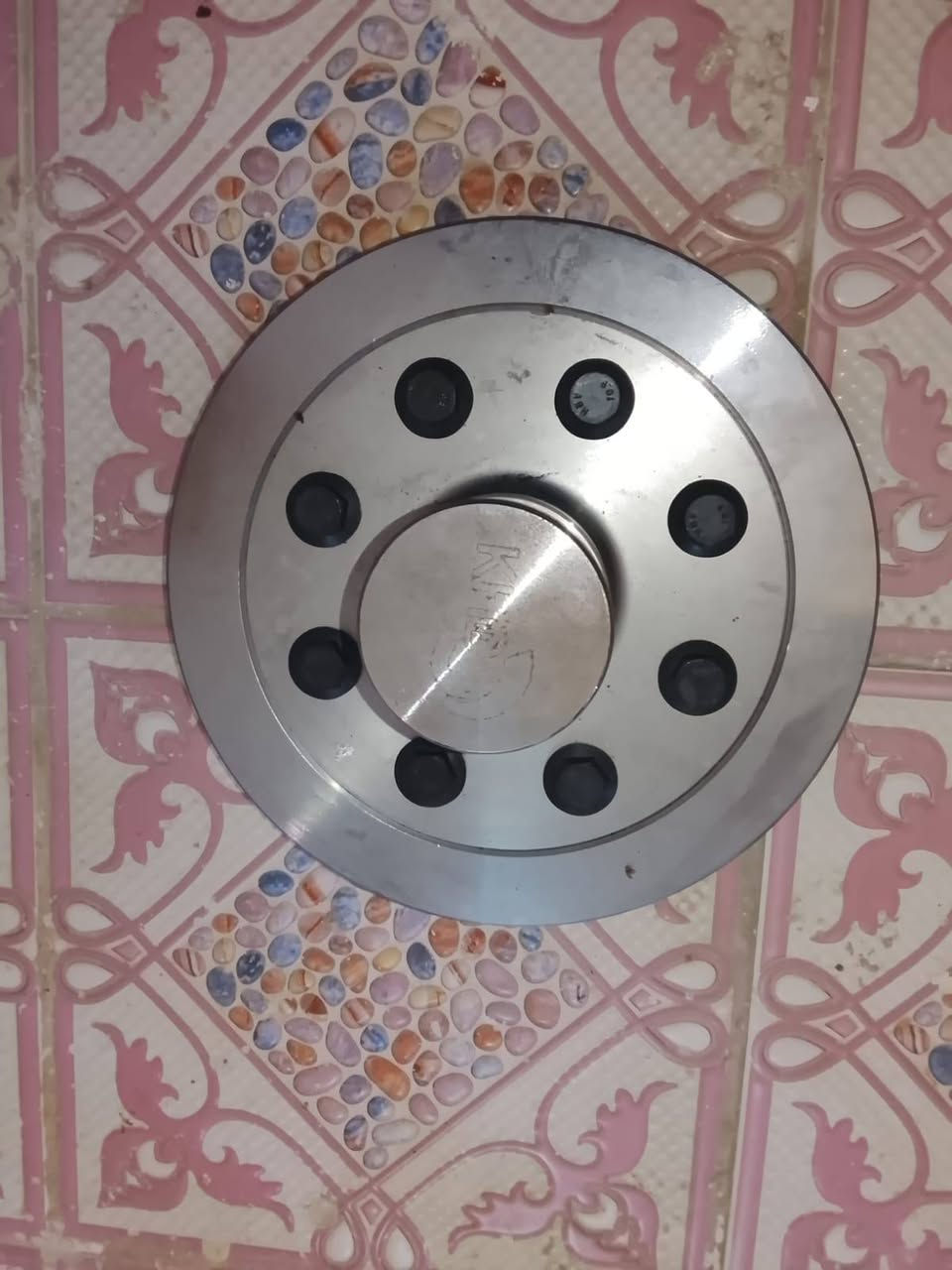 بيم مال عربانة ناعم هوة وقاعدته السعر 100 الف قفل
للاستفسار ***********
