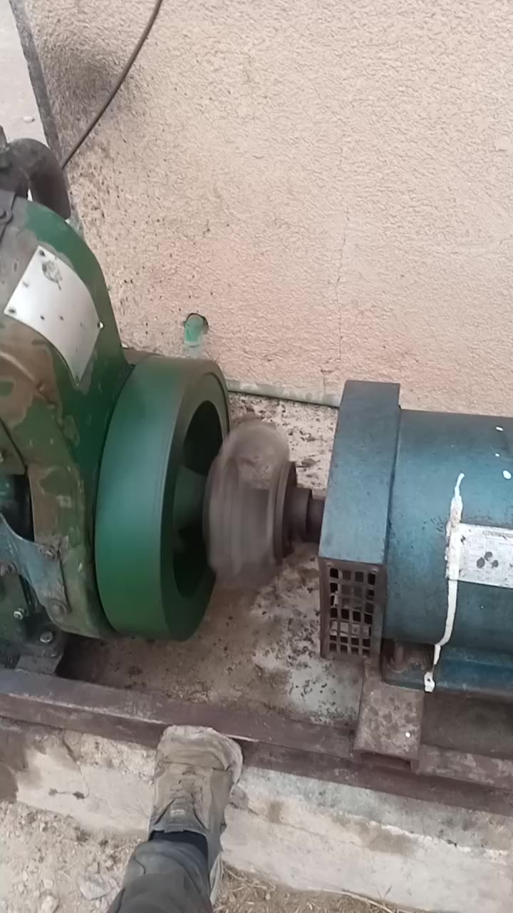 سلام عليكم مولد للبيع مجفت جديد عل فحص السكن الرمادي السعر (((٤٠٠))) التواصل ع هاذه الرقم ***********
