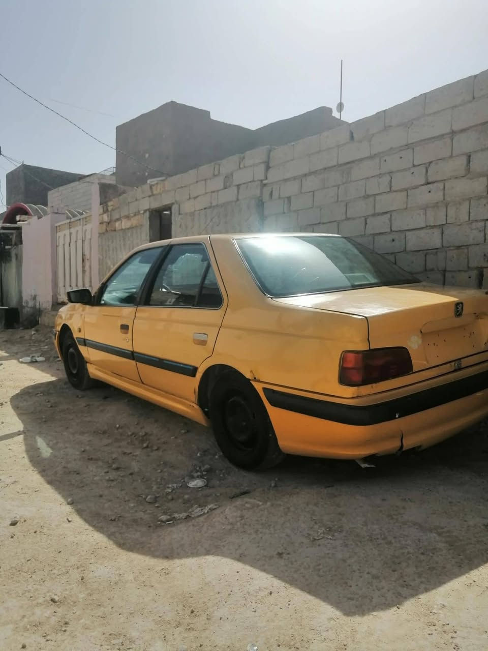 بيجو بارص للبيع مكينه وكير نضاف بدون راعي رقم نجف صدامي سعرها 13وبيها مجالرقمي***********
