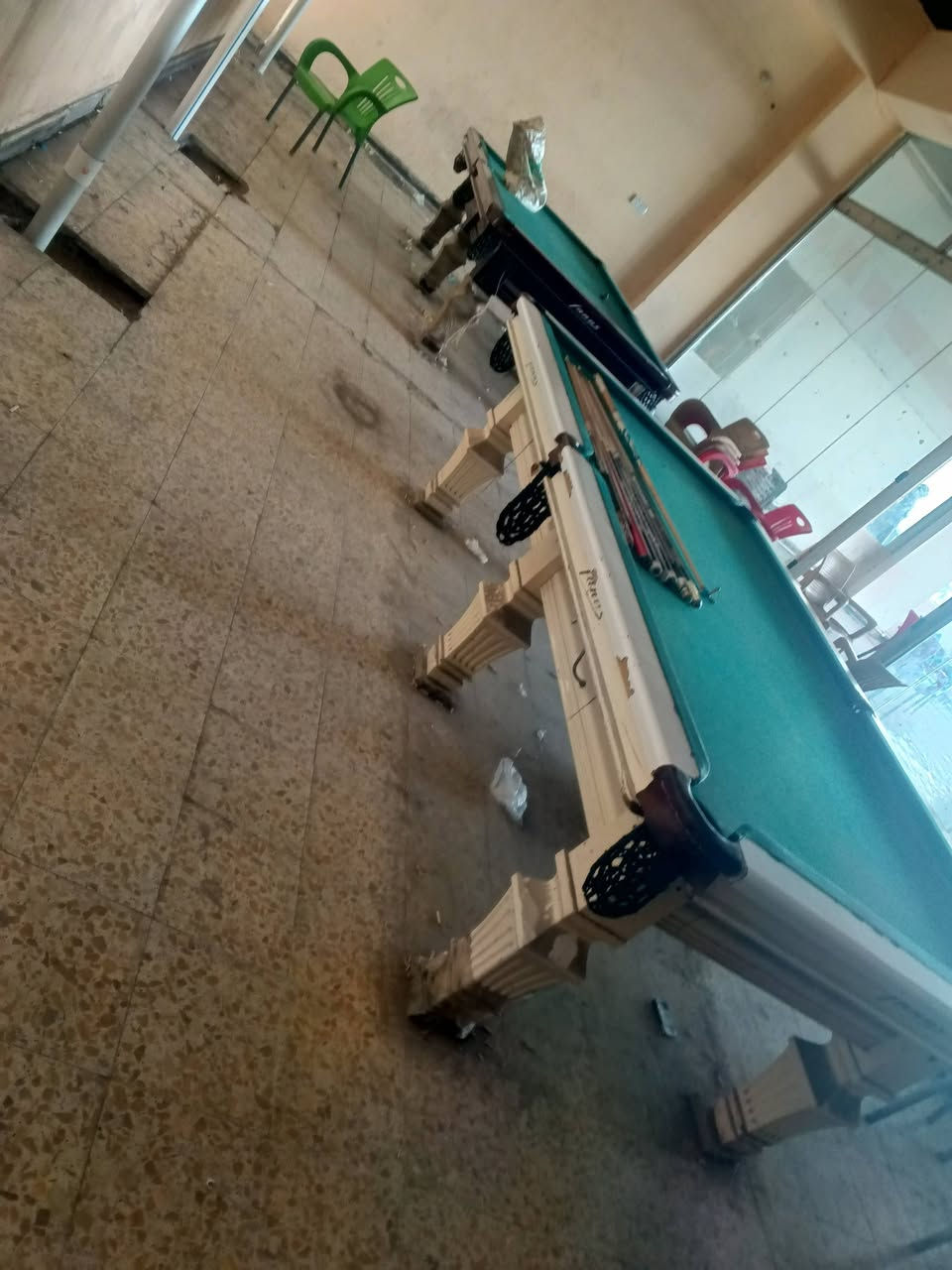 سلام عليكم 
ميوزه للبيع بليارد 
العدد 3 
2. فانوس 
واحد فرخ سنوكر 
نجف 
***********
