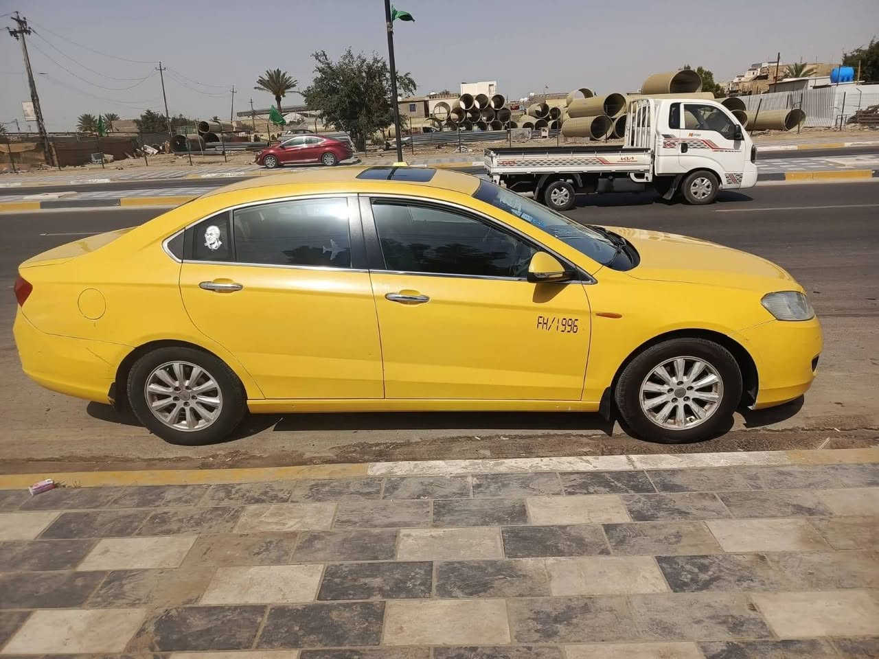 شيري استرا ٢٠١٤ كلش نظيفه جاهزه ماشيه ١٢٥ الف حقيقي محرك كير بلادي خير من الله رقم انكليزي باسمي اي نقص مابيهه تبريد ثلج محرك ٢٠٠٠ الشراي يتصل *********** الرصافه
