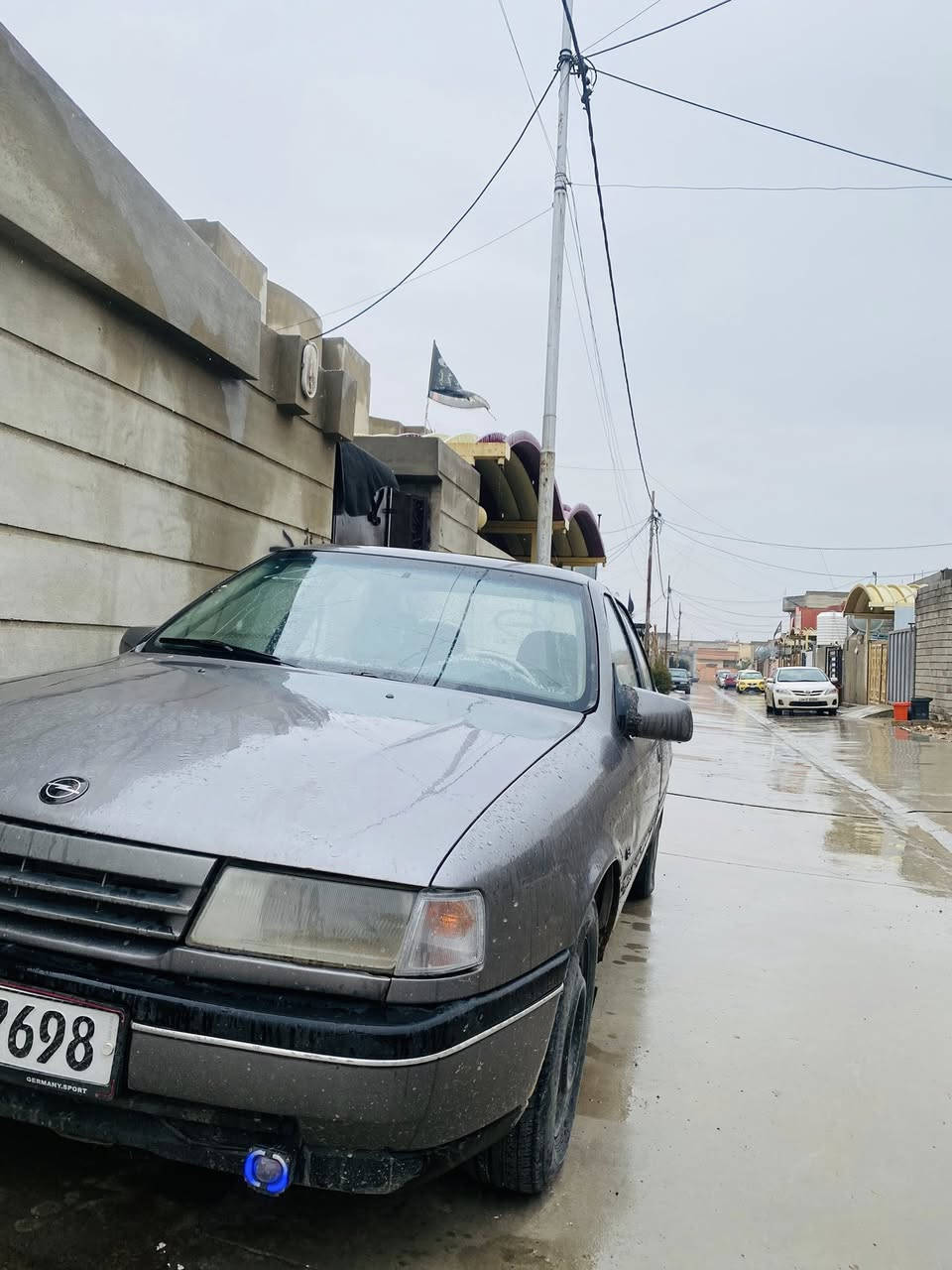 السلام عليكم اوبل فكترا موديل ٨٩ كير عادي حجم ١٦ محرك شرط كابون بانزين  استيرن بور صبغ دوائر والدوسات كهربائيتها كلها شغاله سنويه ٢٩ رقم نينوى جديد مصطره بدون اي دعم او قص شرط الوكاله والتحويل سعر ٣٧ وبيها مجال مكانها موصل سهل نينوى رقم التواصل ***********/***********
