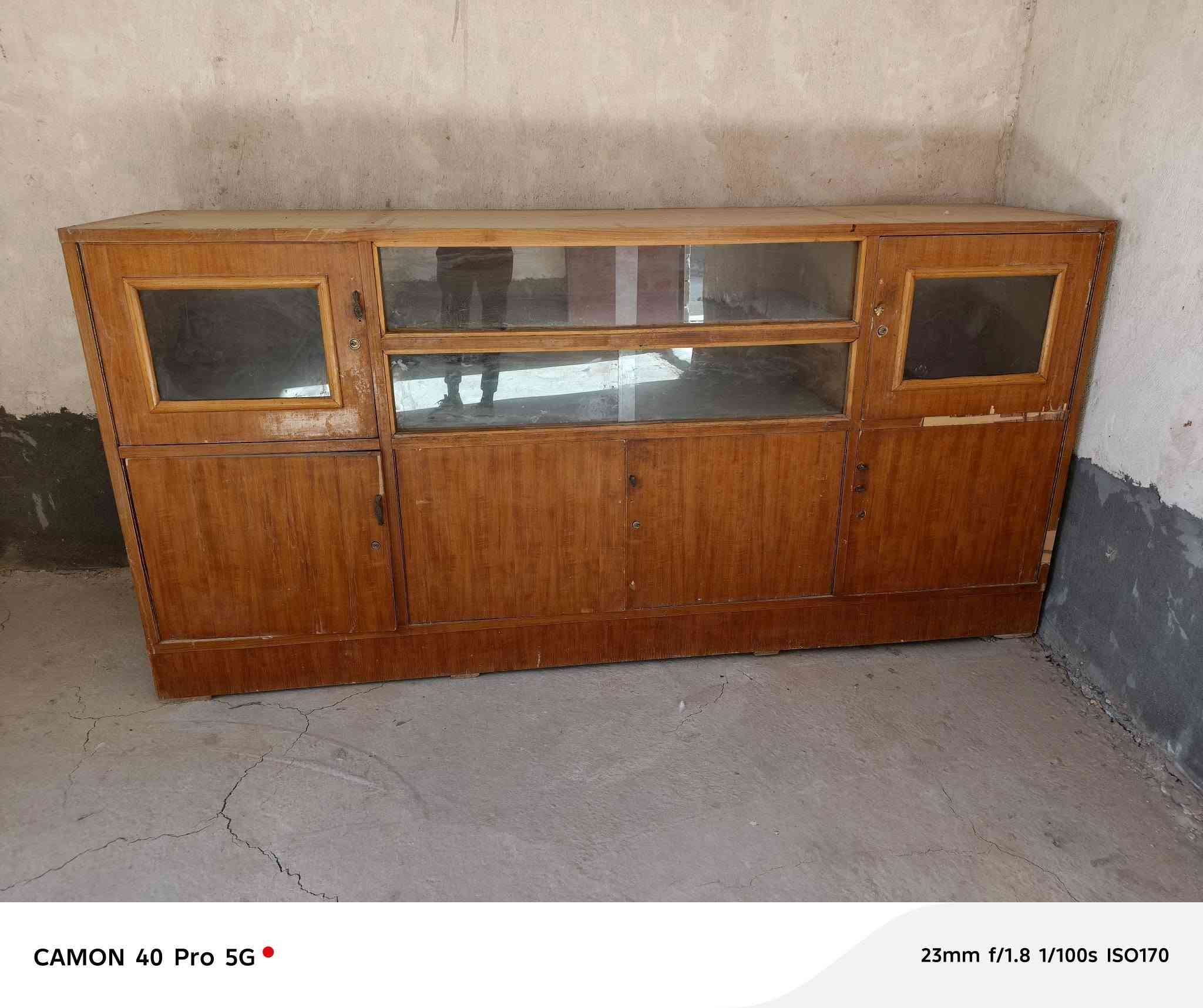 سلام عليكم غرفة خشاب للبيع تفصال عراقي كامله السعر 600وبيها مجال ***********
