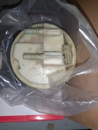 شباب من رخصة الأدمن عندي غراظ مال بيجو سمند للبيع الاستفسار عن رقم ٠٧٧...