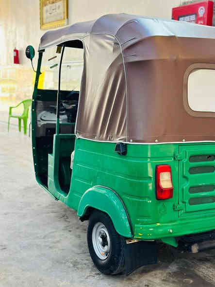 سلام عليكم شباب العزاز ❤️
تكتك 2020/7/22
مرقمه رقم بغداد بسمي 
بيها ضربه الغد ودوسات 
تخم تاير مكينه كير كسل 
تكتك جاهزه كبل الشارع 
مكاني محمودية 
***********
