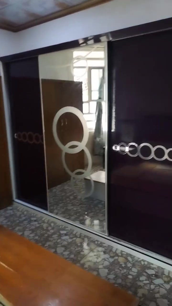 تم وصول غرف تركيه
نضافه جده جداً

سعر الغرفه 150 الف

وشعندكم غرف نوم بوفيات كناتير نشتري العنوان واسط العزيزية منطقه السراي مقابل مجمع بيت كعيد الاستفسار ***********
