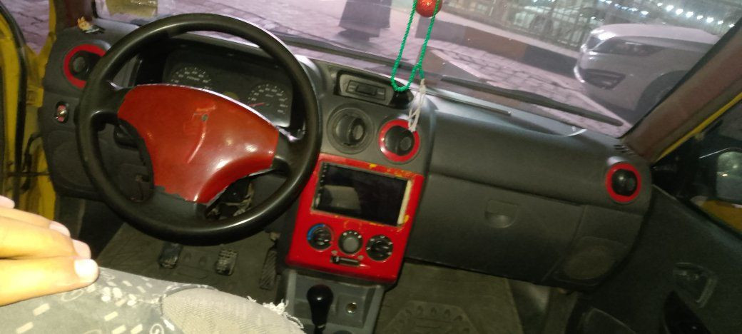 السلام عليكم سايبه للبيع موديل 13 صفراء نجف راعيها بالنجف مكان السياره بالنجف حي المكرمه هيئه مال مسجله مسؤول عن راعي فقط سياره السعر 18 ورقه رقم الموبايل *********** بي واتساب
