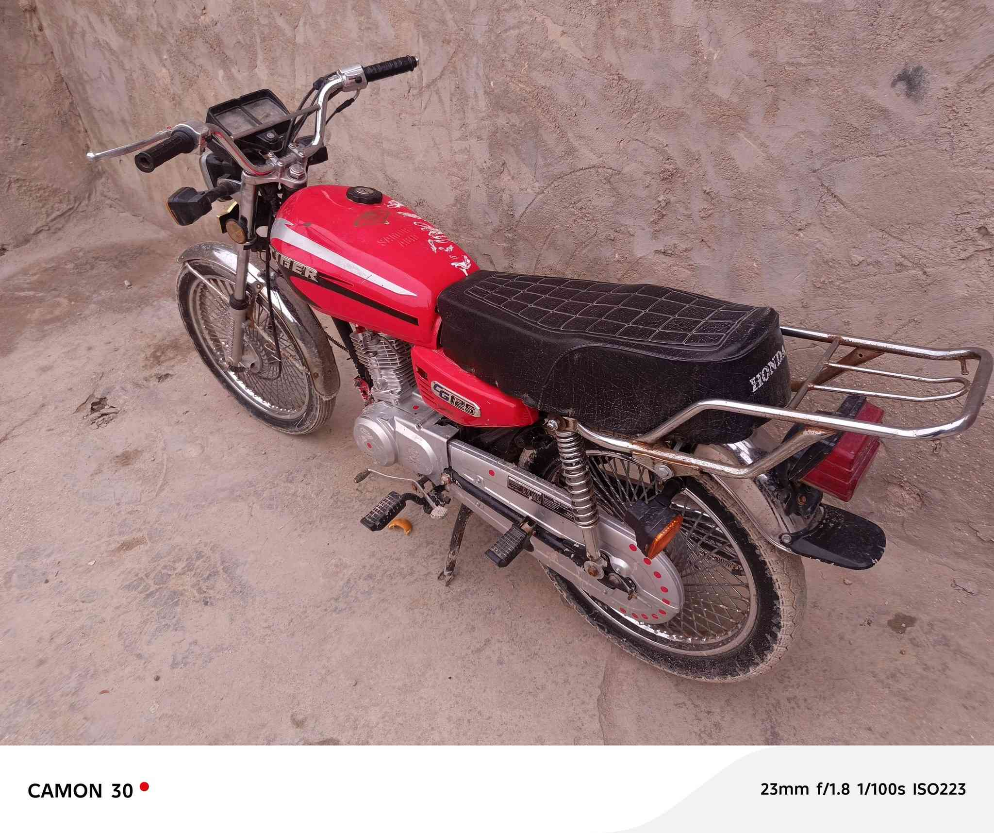 سلام عليكم درجه اربعه كير سعر 500 وراق سكنر وذا مروس فرشه نضيفه اروس مكاني نجف رضويه


**إذا كنت صاحب هذا الإعلان وتريد حذفه لأي سبب، رجاءا أرسل رسالة إلى الدعم الفني**