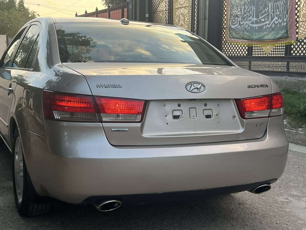 السلام عليكم ورحمة الله وبركاته هونداي سوناتا
موديل 2008 امريكي ماشيه 188 الف (بيها اربع مكانات صبغ بدون دواخل )فول موصفات واحد عله واحد لمتد فتحه كشنات جلد هيترات بل كشنات 6 سلندر كير ومكينه  قبل شهر من شديتهن بعدهن زيرو مكفوله من البخار او الراجز او التنقيص تبريد ثلج صدر امامي او خلفي جديد كهربائيات كل شغاله كاعيه جلد داخل كلش حلوه رقم بغداد دولي بسمي هزه سنويه باقي عله ستلام الوحات جديده شرط التحويل مكان السياره بغداد  السعر 105 وبيها مجال الشراي رقمي *********** شراي ينتصل ويدلل
