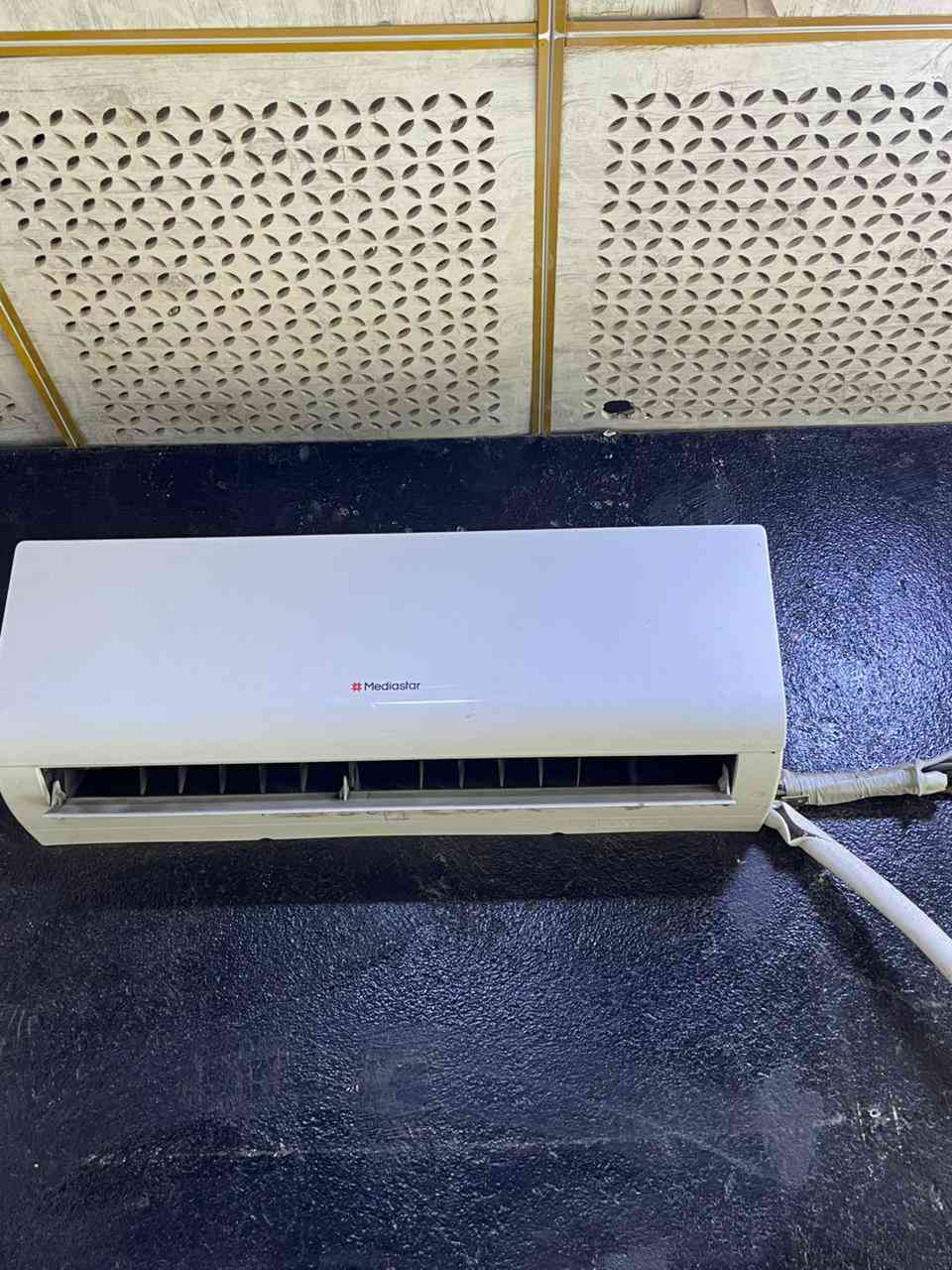 سلام عليكم عندي سبلت طن للبيع غازه ٤١٠ جديد كلش مكاني نجف رقم *********** للاستفسار
