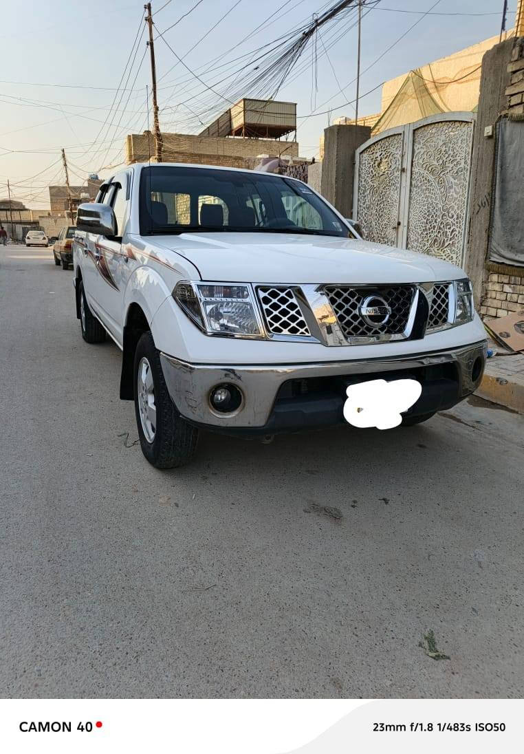 السلام عليكم سيارة نسيان نيفاره موديل 2009 رقم بغداد نكليزي بسمي هزه جديده كير اوتوماتيك مكينه بلاديه مامفتوحه تدفه تبريد كلهه شغلا كهربايت كلهه شغلا صدر جديد معه مشط ستيرن +بوربوينت أماميه
سيارة جاهزه ولا صبغ ولا تبديل فقط ذيول سيارة مكفوله 
عنوان بغداد رقم لهاتف ***********
